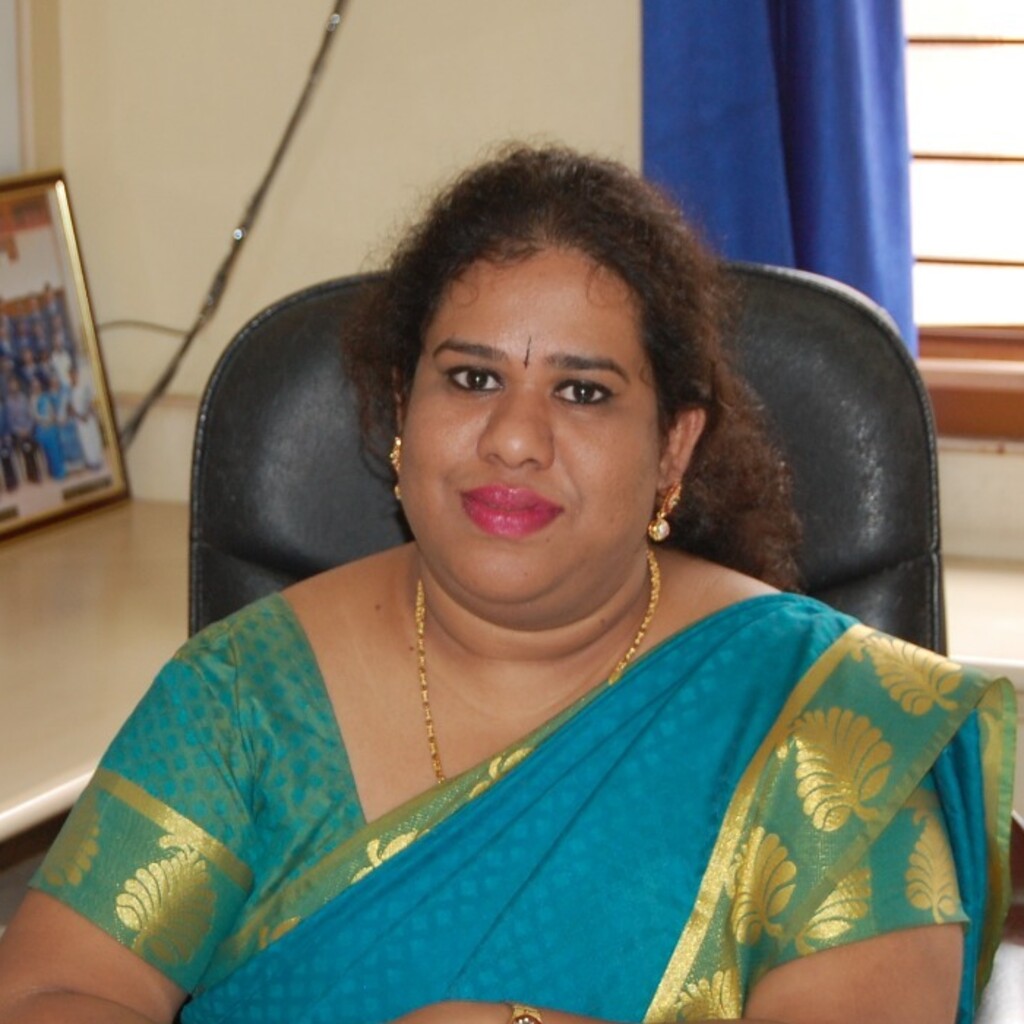 Ms. Shirly Mary - Principal, PU College